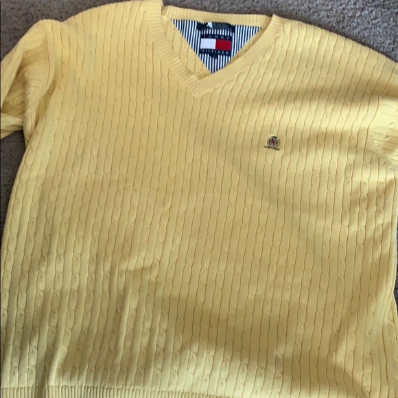 Tommy Hilfiger Sweater - Picture 1 of 1